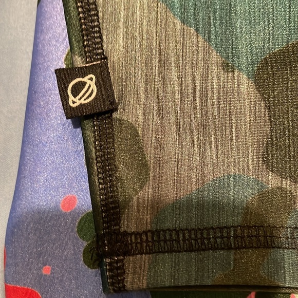 NWT Terez Multicolor Leggings full length Yoga style Shiny - Picture 4 of 4